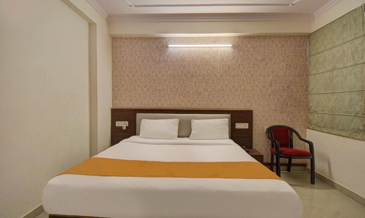 Hotel Radha Nikunj Residency Джайпур Екстер'єр фото