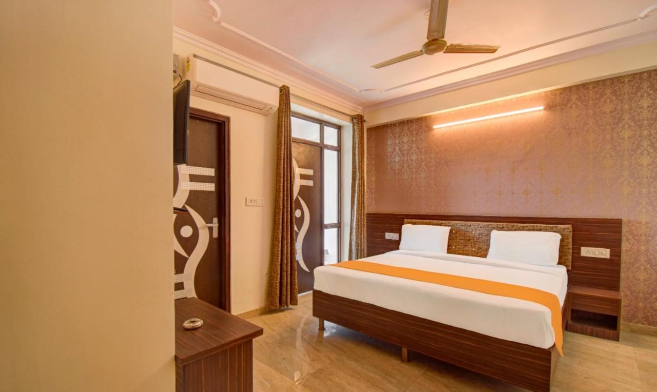 Hotel Radha Nikunj Residency Джайпур Екстер'єр фото